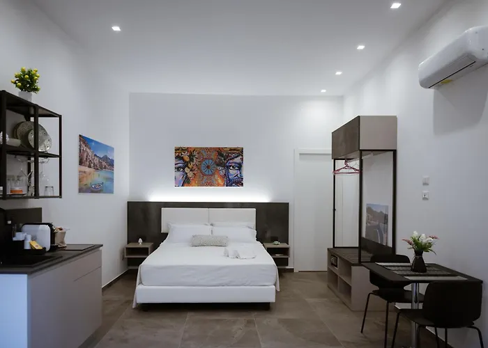 Family House 公寓 切法卢