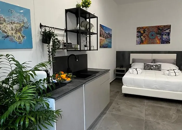 Family House 切法卢